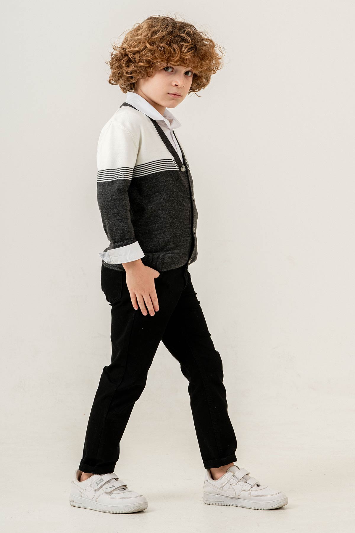 Pantolonlu & Gömlekli Akrilik Düğmeli 3 Parça Erkek Çocuk Triko Takım